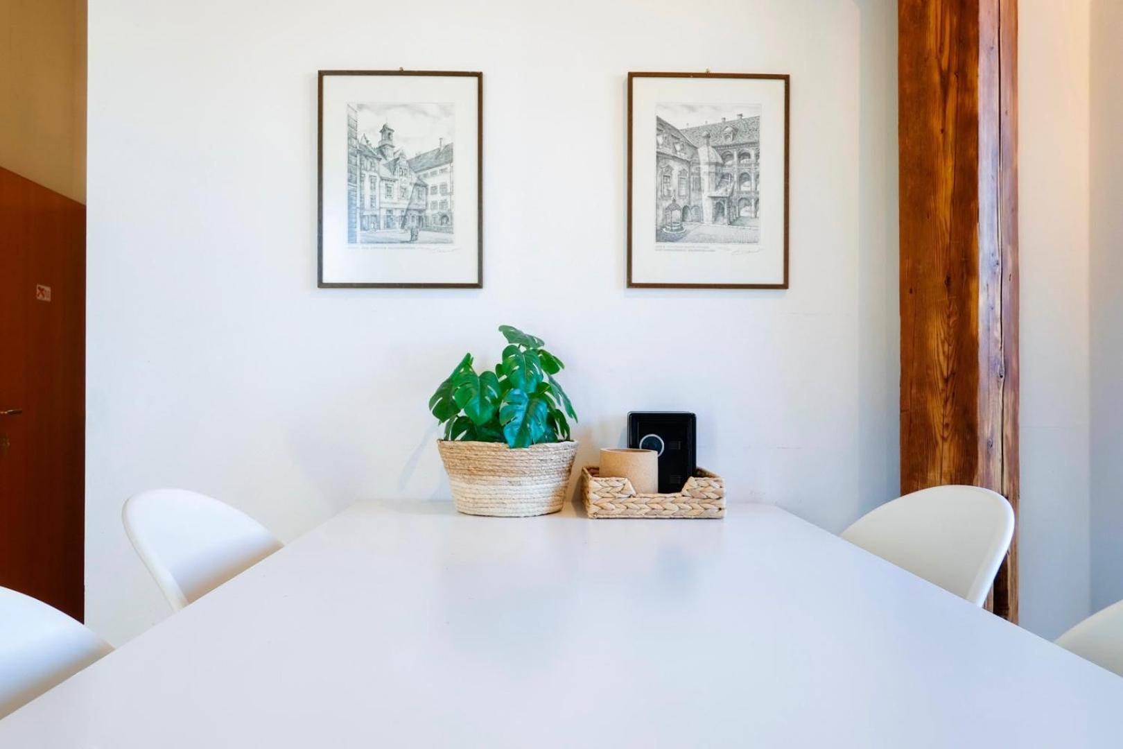 Helles Apartment Im Zentrum Graz Eksteriør billede